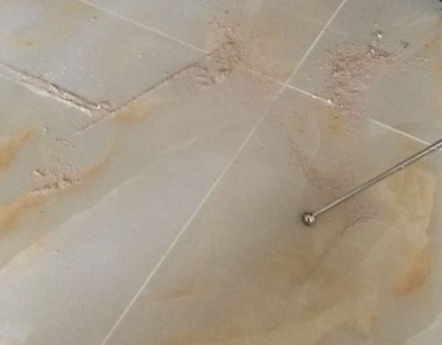 覃塘瓷砖空鼓维修公司分享粘合剂选择不当在瓷砖铺贴过程中可能导致以下问题